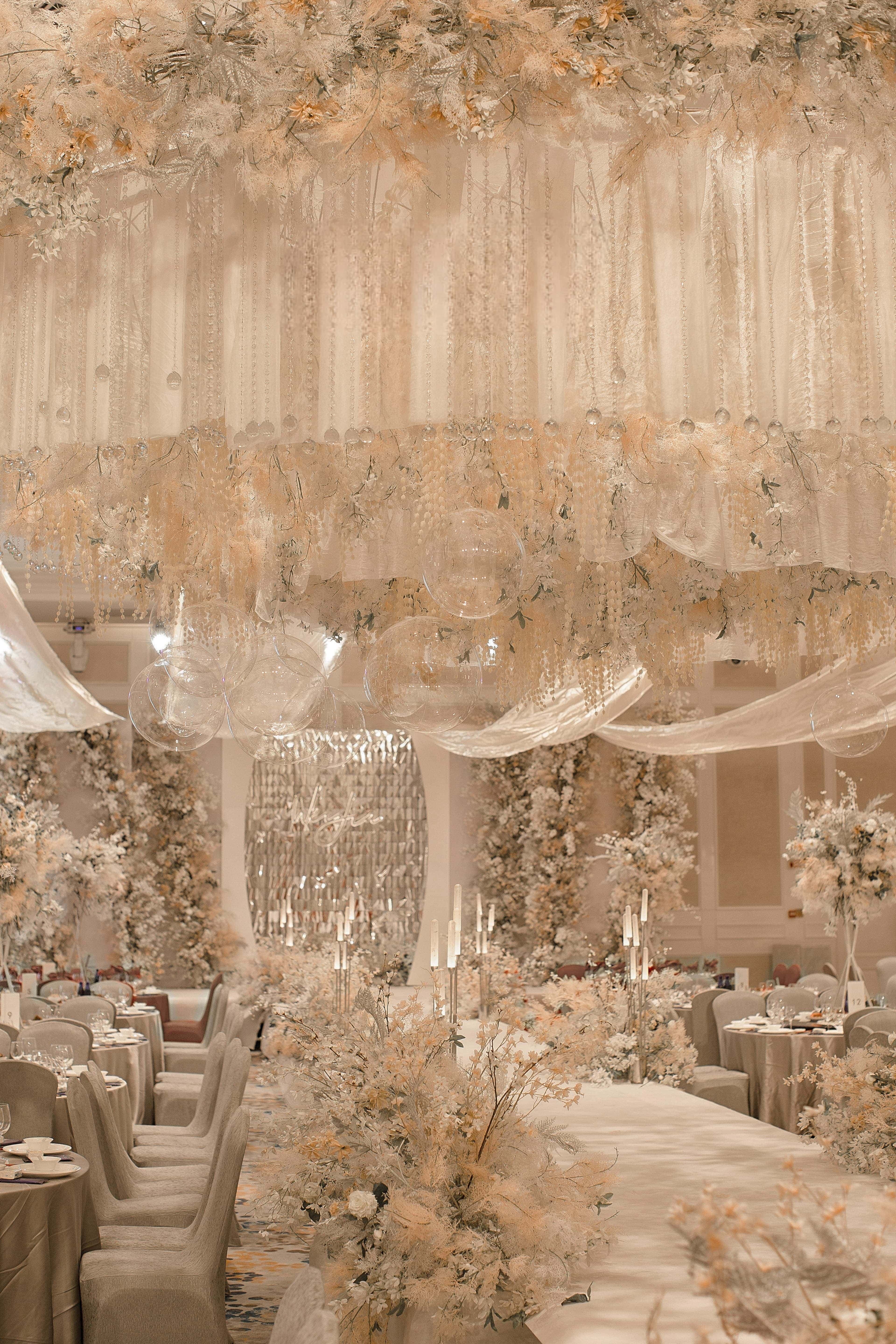 Cartier Hall《Light Champagne White》